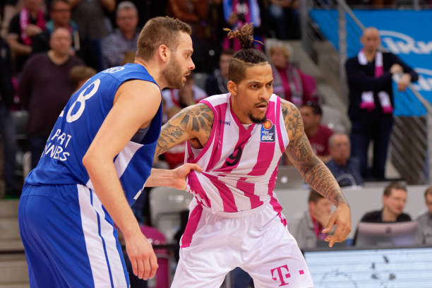 团队成员透 团队成员透