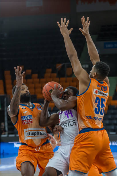 球员李强 球员李强